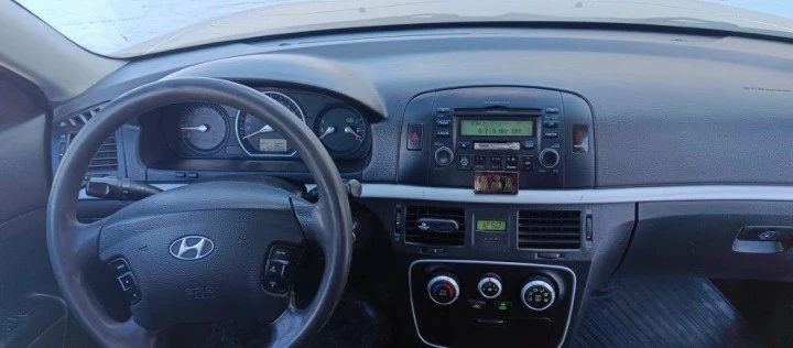Легковой Hyundai NF